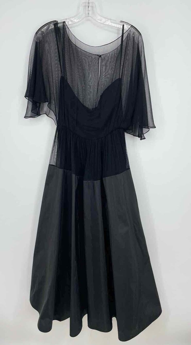 Size S ? Black Solid Vintage Dress